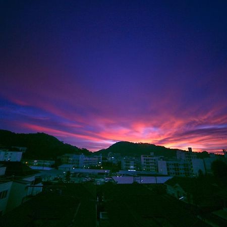 Tropical Sunset Hotel Patong Екстер'єр фото