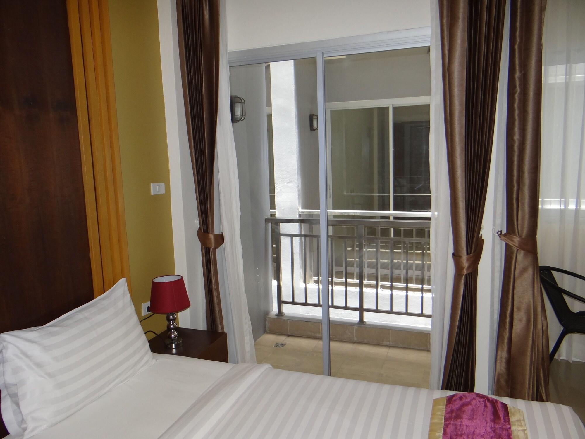 Tropical Sunset Hotel Patong Екстер'єр фото