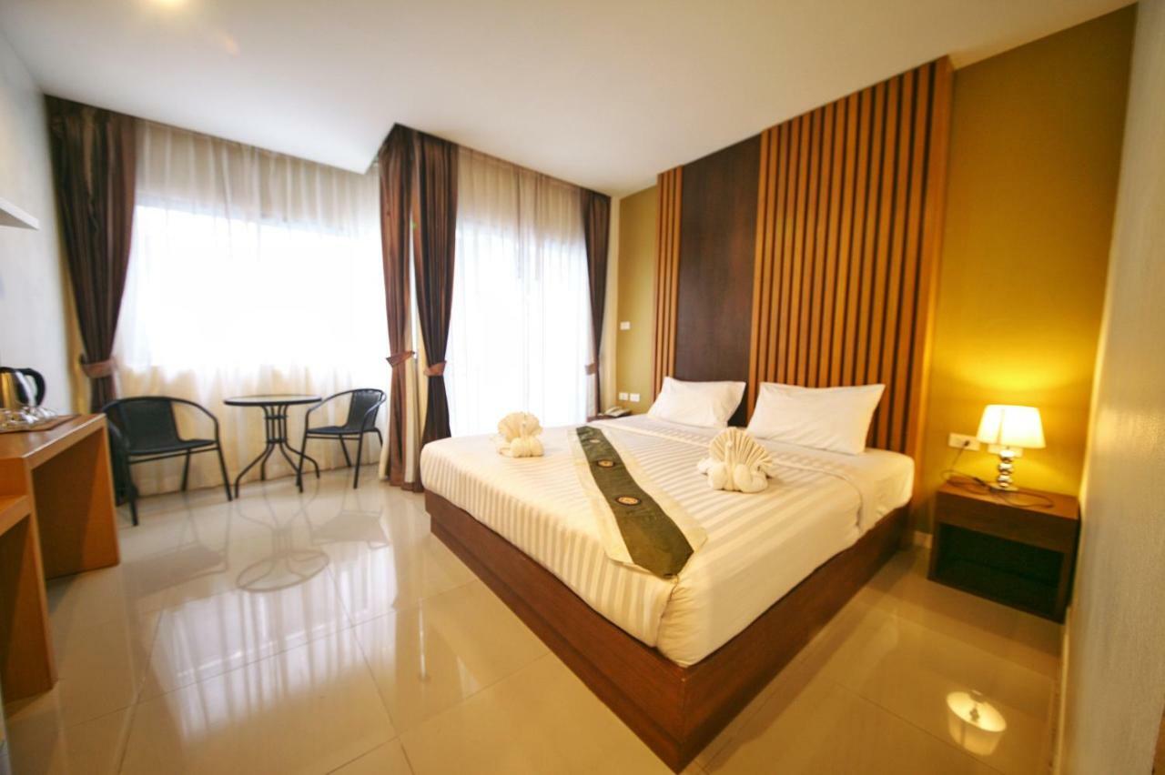 Tropical Sunset Hotel Patong Екстер'єр фото