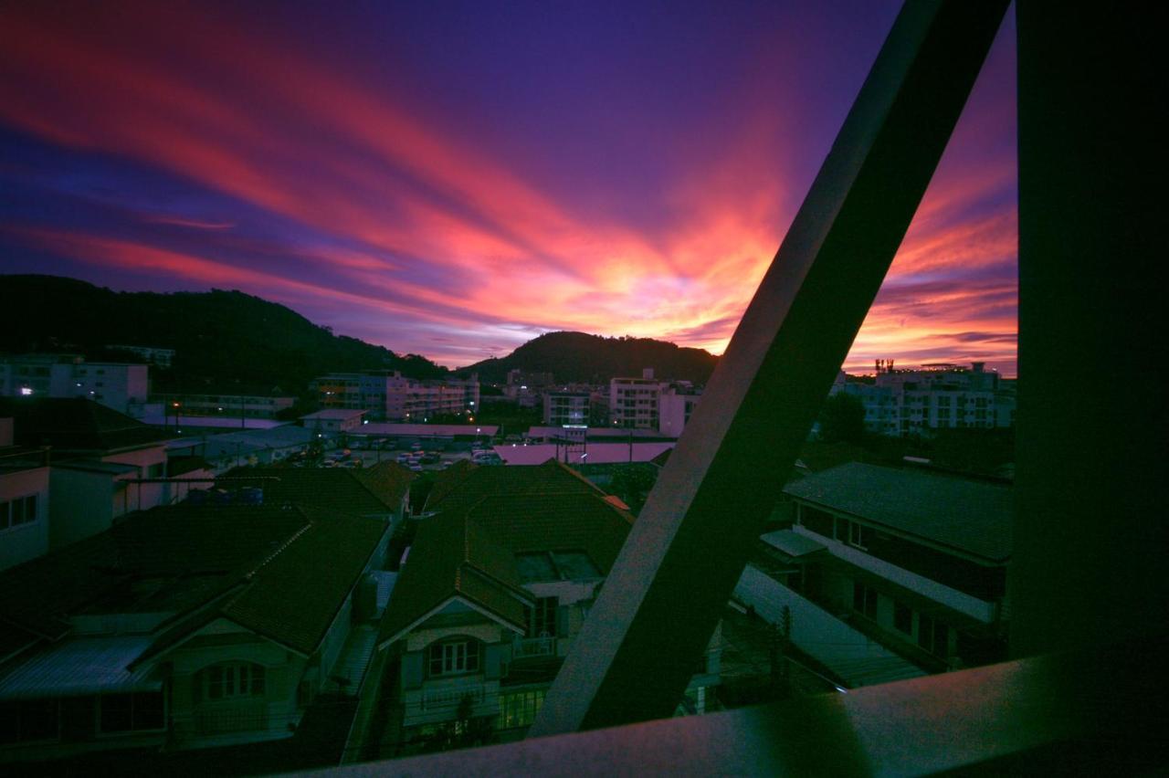 Tropical Sunset Hotel Patong Екстер'єр фото